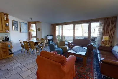 Image de Appartement de 4 pièces au rez de chaussée, ca.