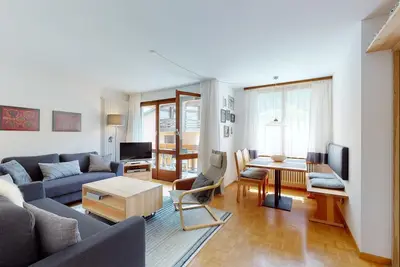 Appartement lumineux de 2 pièces d'environ 45m au 1er