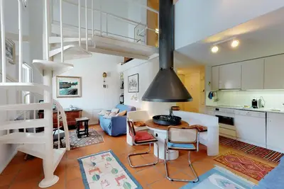Image de Spacieux appartement de 2 pièces en duplex. 1