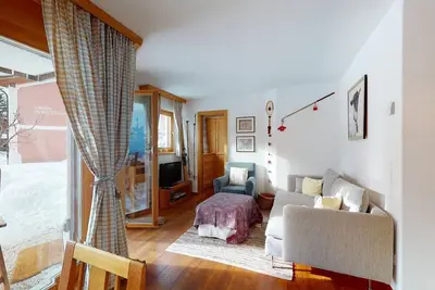 Image de Appartement de 3 pièces au rez de chaussée avec environ