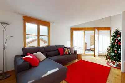 Image de Appartement lumineux de 3½-room au 3ème étage, grenier, 97 m2, dans une position