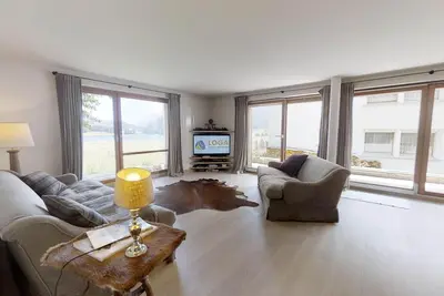 Image de Appartement 3 chambres moderne et meublé avec goût au rez-de-chaussée, hall d'en