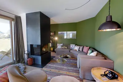 Image de Nouvel appartement de 5, 5 pièces (construit en 2014) sur 1. Étage avec environ 160m2.