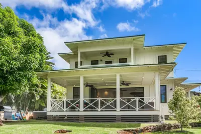 Image de Marque nouvelle maison de luxe à pied de la plage de Poipu