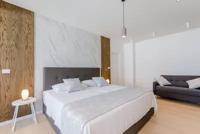 Image de \"Villa Pax\" de luxe avec piscine à débordement chauff�����e, 10 personnes