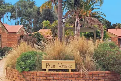 Image de Palm Waters 4 - Friendly Pet (EXTÉRIEUR Uniquement)