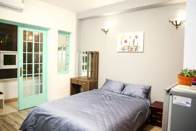 Image de 30m2 privé, studio lumineux + balcon - 1 min à pied du marché de Ben Thanh