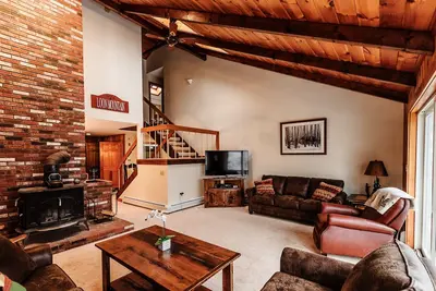 Image de 5 Bed 3000 Sq Foot Home sur Loon Mountain. Marche pour soulever en 5 minutes!