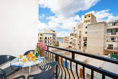 Image de Bugibba - Appartement 2 chambres à 150m du front de mer, terrasses WiFi