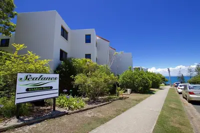 Sealanes Unit 8 Kings Beach Qld