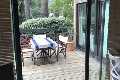 Image de Chalet très Lumineux   à proximité des plages et lac