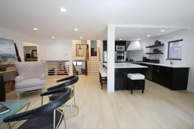 Image de Miller Beach Get Away