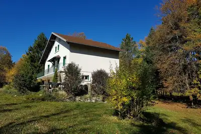 Image de Gîte grande capacité à 1, 5 km des cascades du Hérisson,