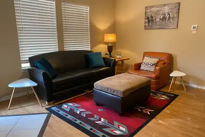 Abq Uptown Condo près de la I-40, 2bd / 1ba