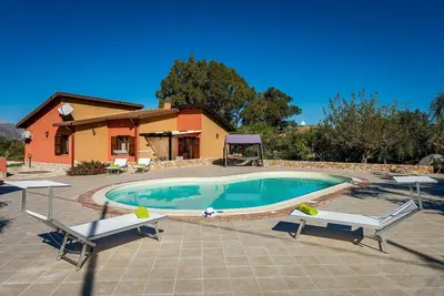 Image de Villa rustique avec piscine, Sicile