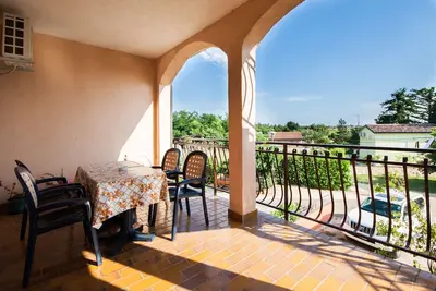 Image de Dara maison avec des appartements / Dara2 Appartement
