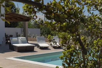 Image de Belle villa individuelle, avec piscine privée, jardin, oliveraie et verger