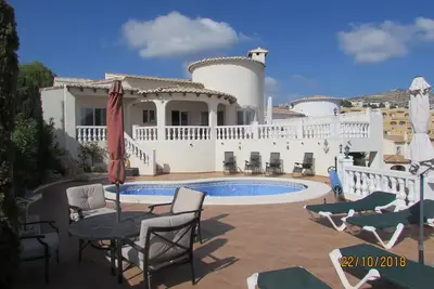 Image de A detached villa with fantastic sea views.