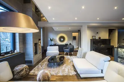 Image de Chalet contemporain, proche du centre de Chamonix, récemment rénové