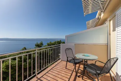 Image de Appartement d'une chambre avec la terrasse et la vue sur le mer Marusici, Omis (A-1131-e)