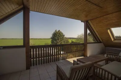 Image de Appartement exclusif dans le nord de Leipzig avec de superbes vues, près de la ville, sur l'anneau vert