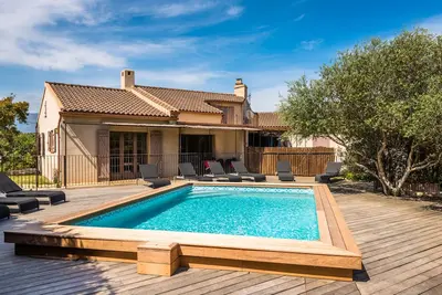 Image de Villa 6/7 pers climatisée piscine chauffée, proximité plages et centre ville