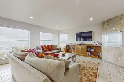 Image de Skagit Bay voir les étapes à la maison à l'eau, près de la randonnée et plus!