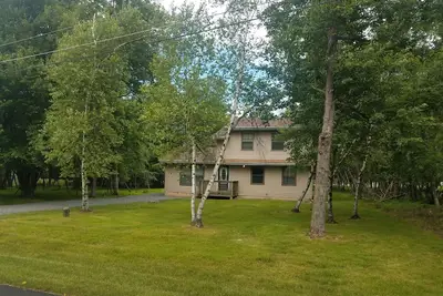 Image de Venez et amusez-vous dans le Pocono's-Outside Jacuzzi- 19 avril - Avail- Discount