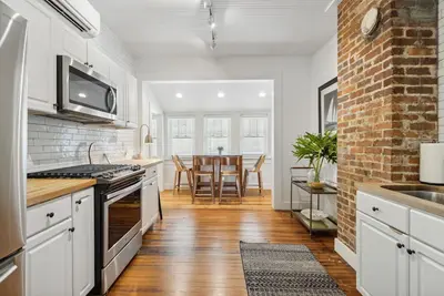 Image de Maison emblématique Stanton D 2b / 2. 5b, 30 sec de la plage