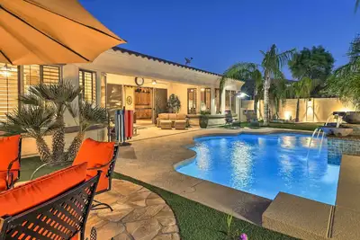 Image de Lux Gilbert Home avec piscine chauffée Pvt + Putting Green!