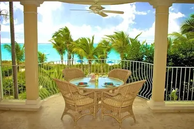 Image de Magical Oceanfront Holiday au meilleur emplacement sur Grace Bay Beach - 1 ou 2 chambres