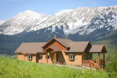 Image de Log Cabin de luxe ** Économisez $$$ nov. , Déc. Et janv. ** La meilleure location de vacances de Bridger Bowl