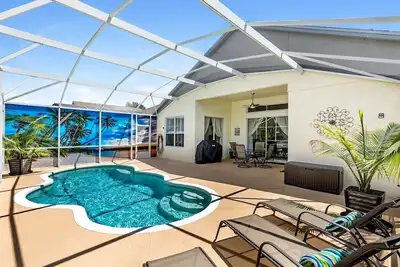 Image de Luxueux Executive Pool Home dans la communauté de golf Highland Reserve près de Disney