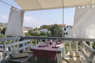 Image de Appartement de deux chambres avec la terrasse Palit, Rab (A-14996-b)