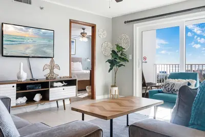 Image de Unité 618 - Belle vue panoramique sur le coucher de soleil * Service de plage Gratuit *