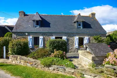 Image de Maison en pierre, entre plage et village