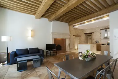 Image de Appartement luxueux au centre historique de Beaune (Climatisation complète)
