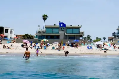 Image de *** Maison Oceanfront. . Pierre À Vos Pieds. . . Dormants BEAUTÉ Avant Rang 8! ***