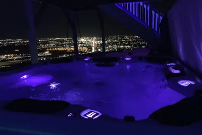 Image de Maison de 3 chambres avec la meilleure vue à Salt Lake City, et très proche du ski! !