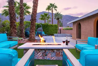 Image de Sunny Palms à Warm Sands - Marchez jusqu'à Palm Canyon Drive!