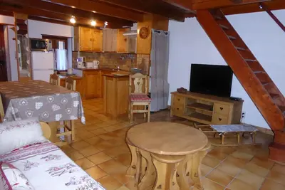 Image de Charmant Chalet en Pierre et Bois à Pralognan-la-Vanoise, Proche Commerces et Téléphérique