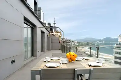Image de 019 / Niza La Concha, terrace with beach views