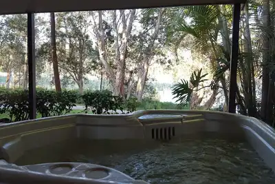 Image de Lake Russell Lakeside Retreat- McCubbin Cottage