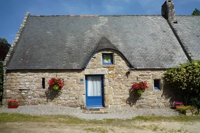 Image de Longère Bretonne à Riec/Belon jardin privatif prés de la mer,