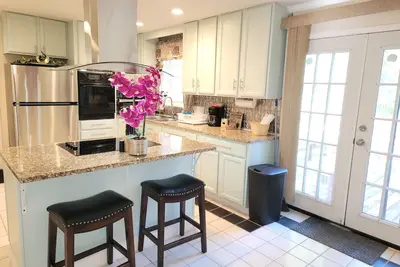 Image de Belle maison de ranch 3bd! ! 11 minutes de Harts Field Jackson! !