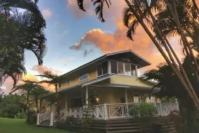 Image de Hana Hideaway romantique, grandes vues sur l'océan, charme Hawaï ancien