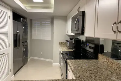 Image de Gulf Front Condo avec une vue imprenable!