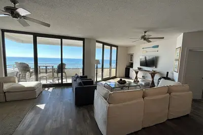 Image de Gulf Front Condo avec une vue imprenable!