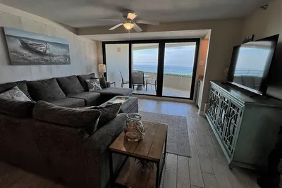 Image de Gulf Front Condo avec une vue imprenable!