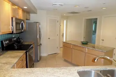 Image de Gulf Front Condo avec une vue imprenable!